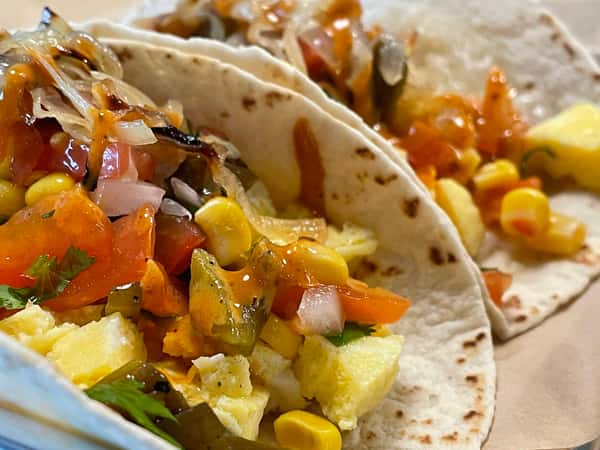 Taquiero Mucho Tacos