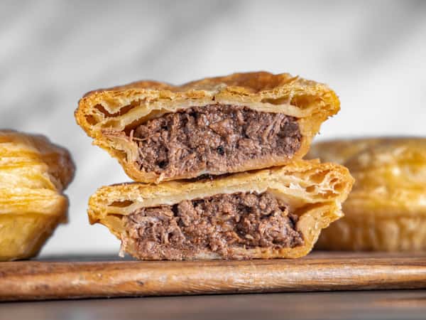 Bronzed Aussie Steak Pie