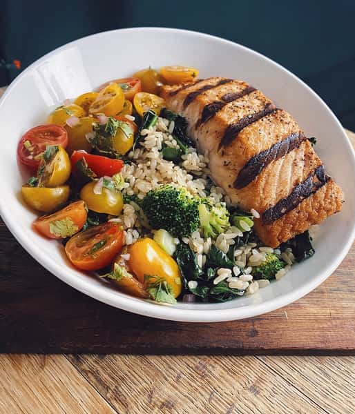 ANI & SALT Grilled Salmon Entree