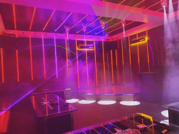 karaoke room