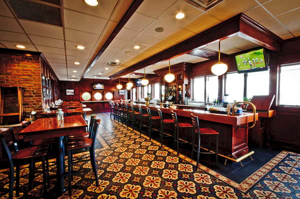 bar