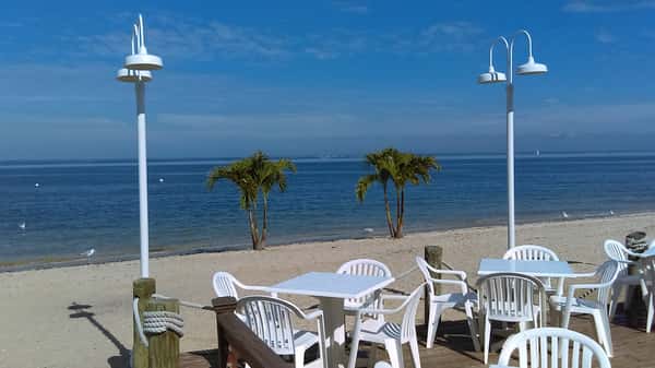 beachfront dining walls wharf