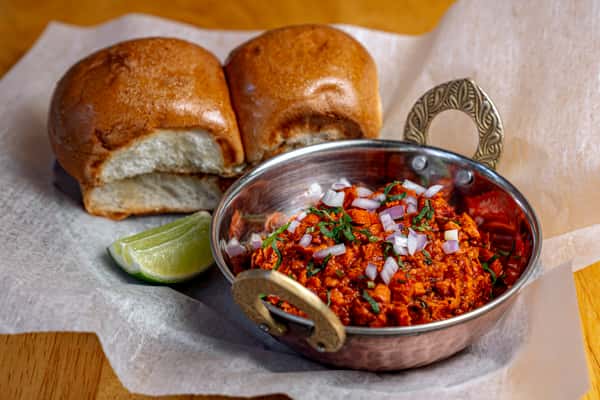 Murgh Khurchan Pav