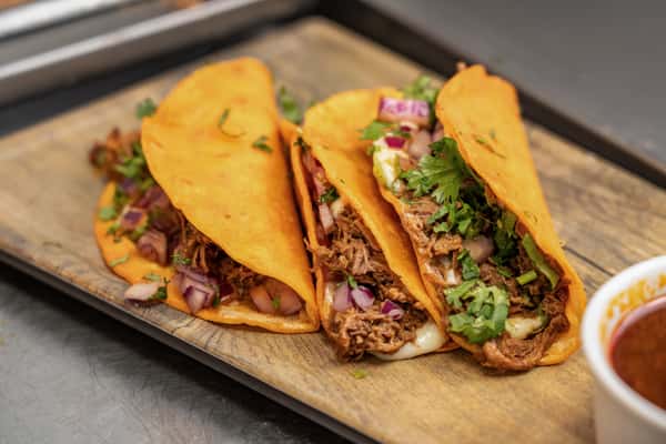 birria taccos
