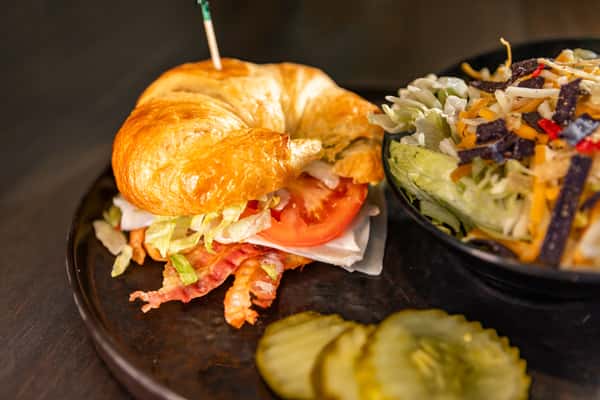 Turkey Bacon Guacamole Sandwhich