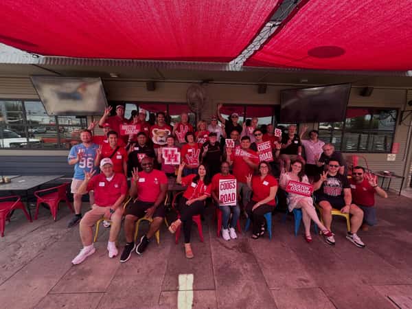 We are super excited to welcome back our friends at @uhaaaustincoogs for another exciting season! Join us for all the games at Waterloo Burnet Road!
GO COOGS!