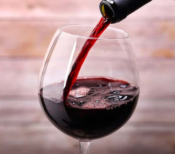 $6 GLASSES OF HOUSE WINE