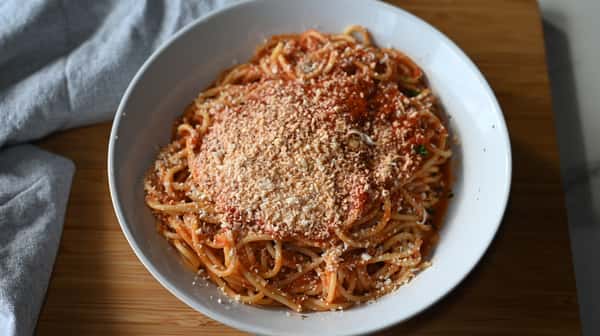 Spaghetti & Tomato Sauce