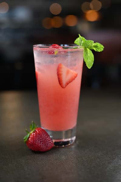 Strawberry Limoncello Spritz