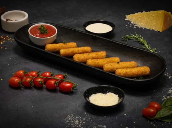 Mozzarella Sticks (8 Piece)