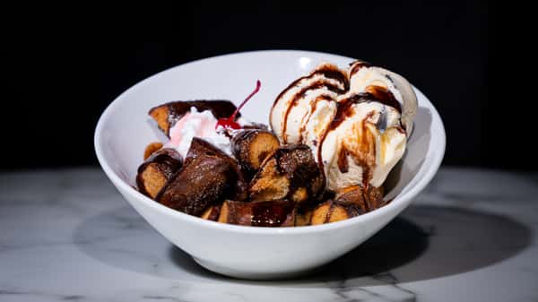 CHURRO PRETZEL BITES