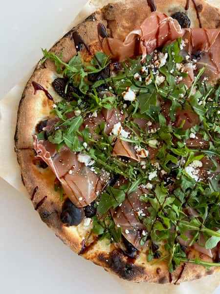FIG & PROSCIUTTO PIZZA WITH HOT HONEY - SPRING SPECIAL!