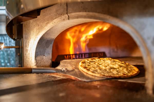 Pizza oven