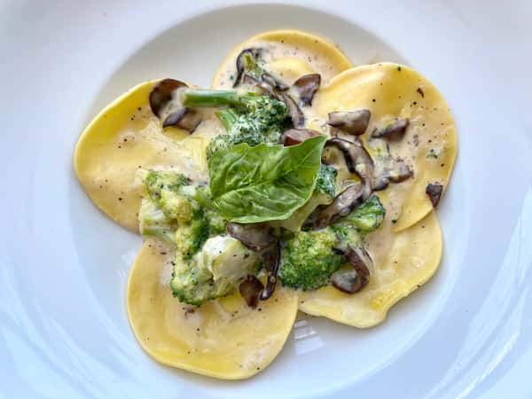 QUATTRO FORMAGGIO RAVIOLI