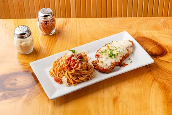 CHICKEN PARM WITH SPAGHETTI
