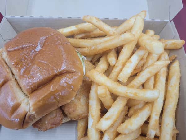 Fish Sandwich (2 Pieces 6 Oz) & Fries