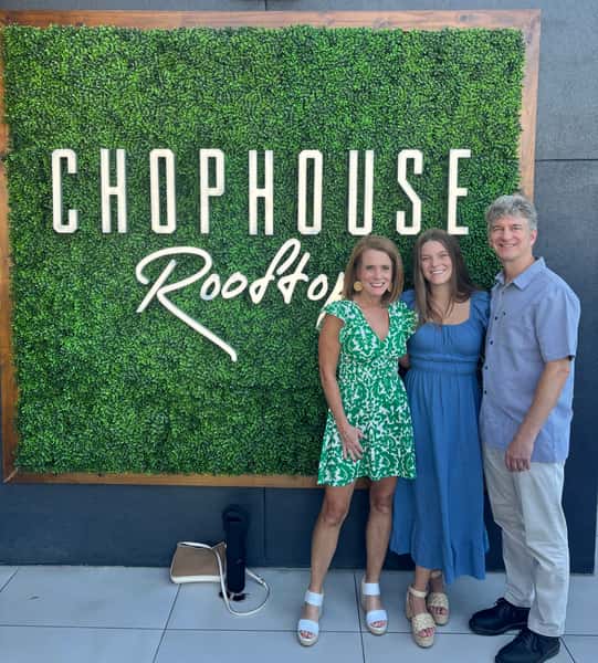 Guests Rooftop Sign