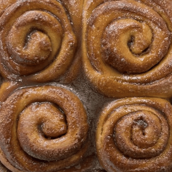 Cinna Rolls Sticky