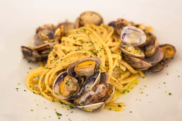 linguine white calms