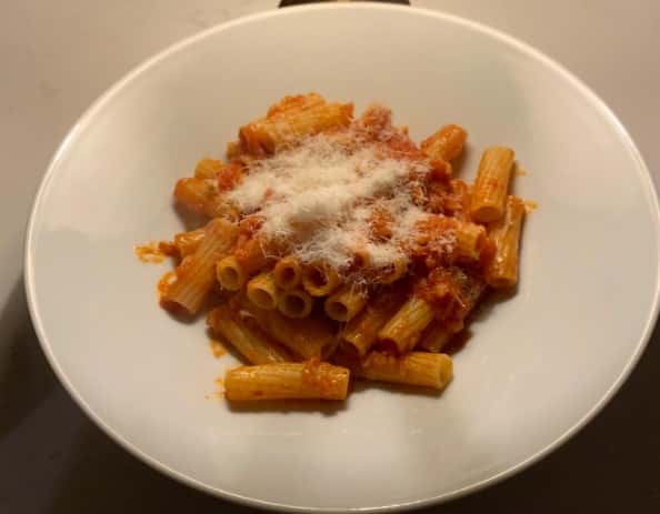Pasta tomato