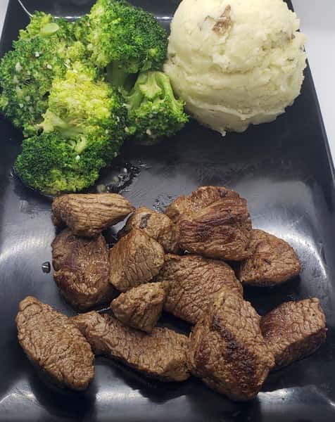 Sauteed Beef Filet Tips Dinner