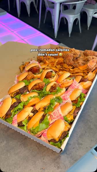 Ramadan calories don’t count 😭☪️

8-BIT BITES
#8BITBITES 

📍113 Court St, Brooklyn
📍881 Lexington Ave, Brooklyn 
📍967 Bedford Ave, Brooklyn
📍77 2nd Ave, Manhattan 
📍197 7th Ave, Manhattan 
📍268 Main Street, Johnson City 
📍 17 Centereach Mall, Centereach, NY 11720
