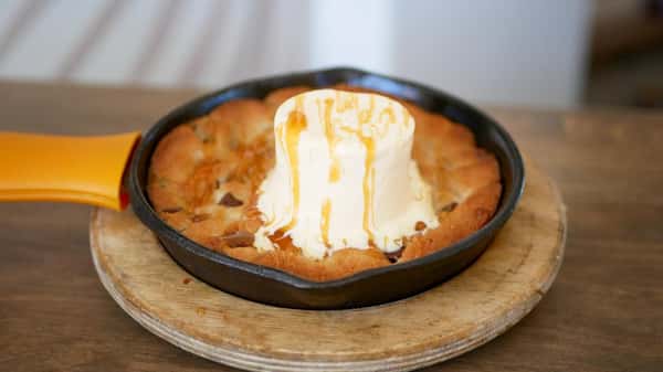 Cookie Skillet Sundae