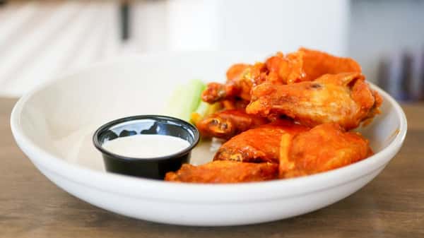 Traditional Bone In Wings