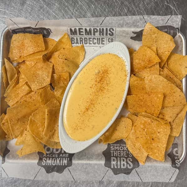 Queso and Chips
