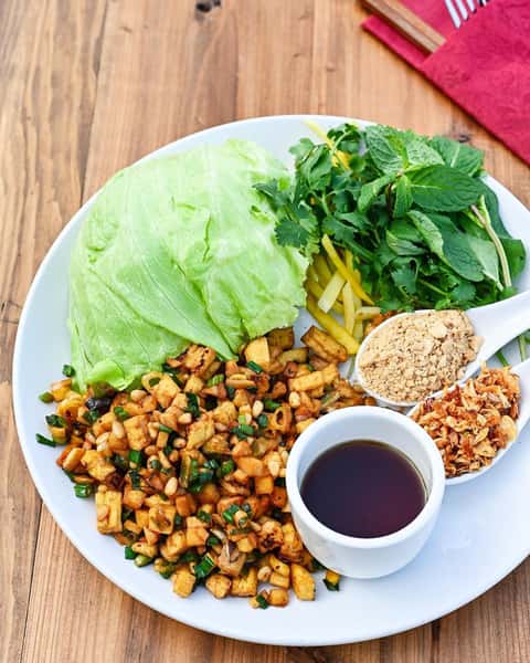 Tofu (Dậu Hủ) Lettuce Wraps