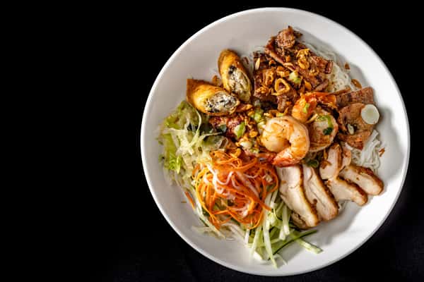Shrimp Beef Pork Noodles
