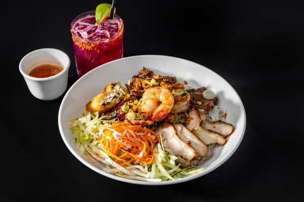 Shrimp Beef Pork Noodles