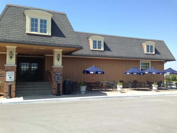 Outdoor view of restaurant