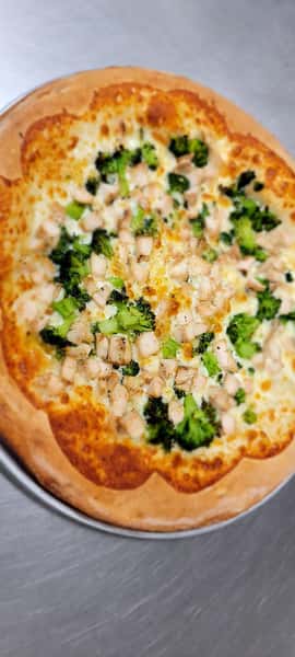Chicken Broccoli Pizza