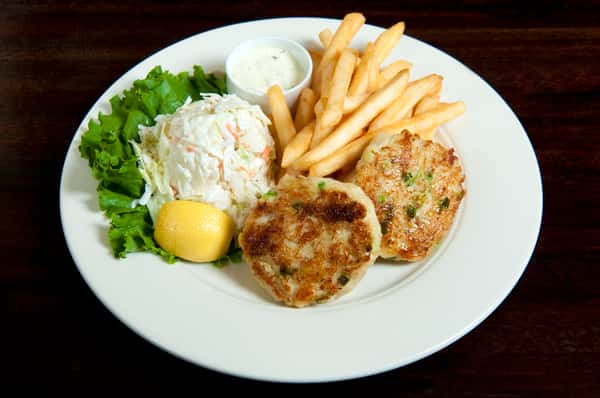 Maryland-Style Crab Cakes | Dinner
