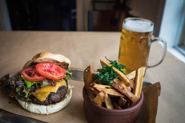 burger and beer display