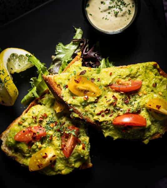 Avocado flatbread