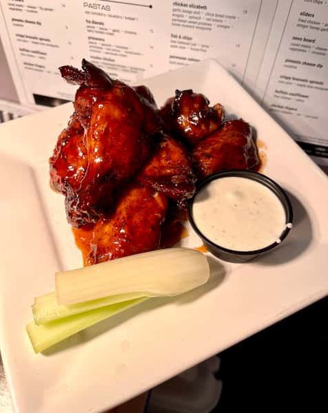 Smoked Pub Wings - Lunch + Dinner - Novo Dolce