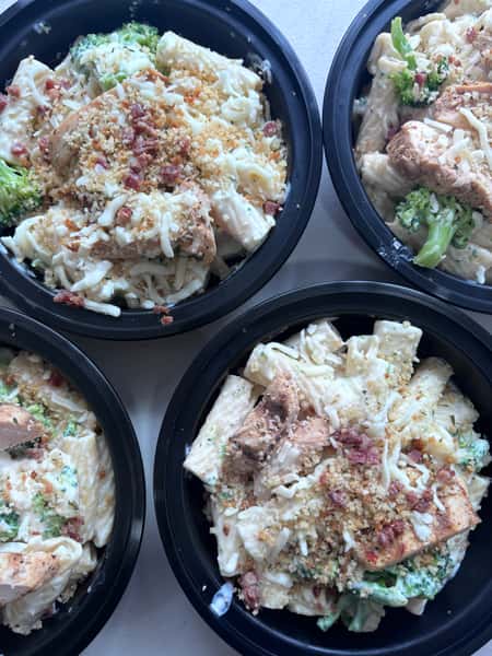 Chicken and Broccoli Alfredo