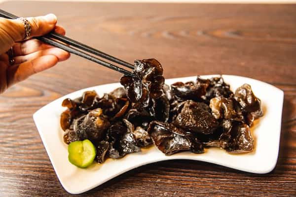 Mushroom Salad 蒜泥木耳