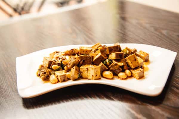 Smoky Tofu Salad 凉拌五香豆干