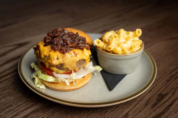 burger & mac & cheese