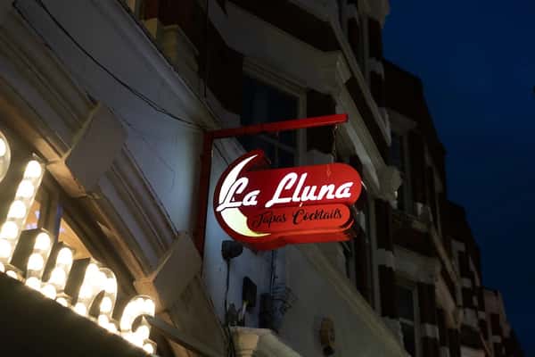 La Lluna Exterior Muswell Hill