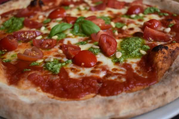 Margherita Pizza (Cheese and Basil)