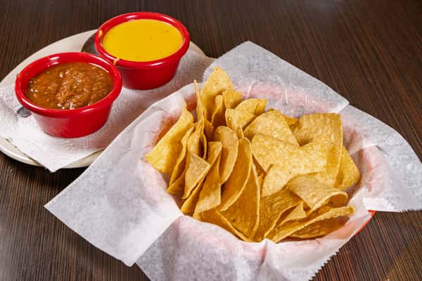 Chips & Queso