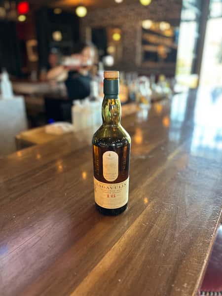 Lagavulin 16yr