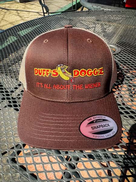 Duffs Doggz Slogan hat 