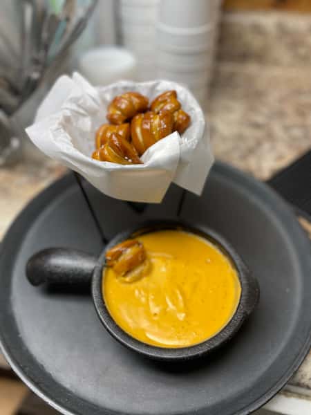pub cheese dip