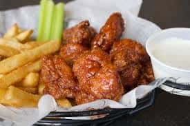 BONELESS WINGS W/FF