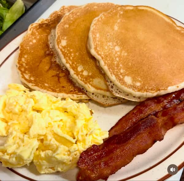 3 Buttermilk Pancakes
